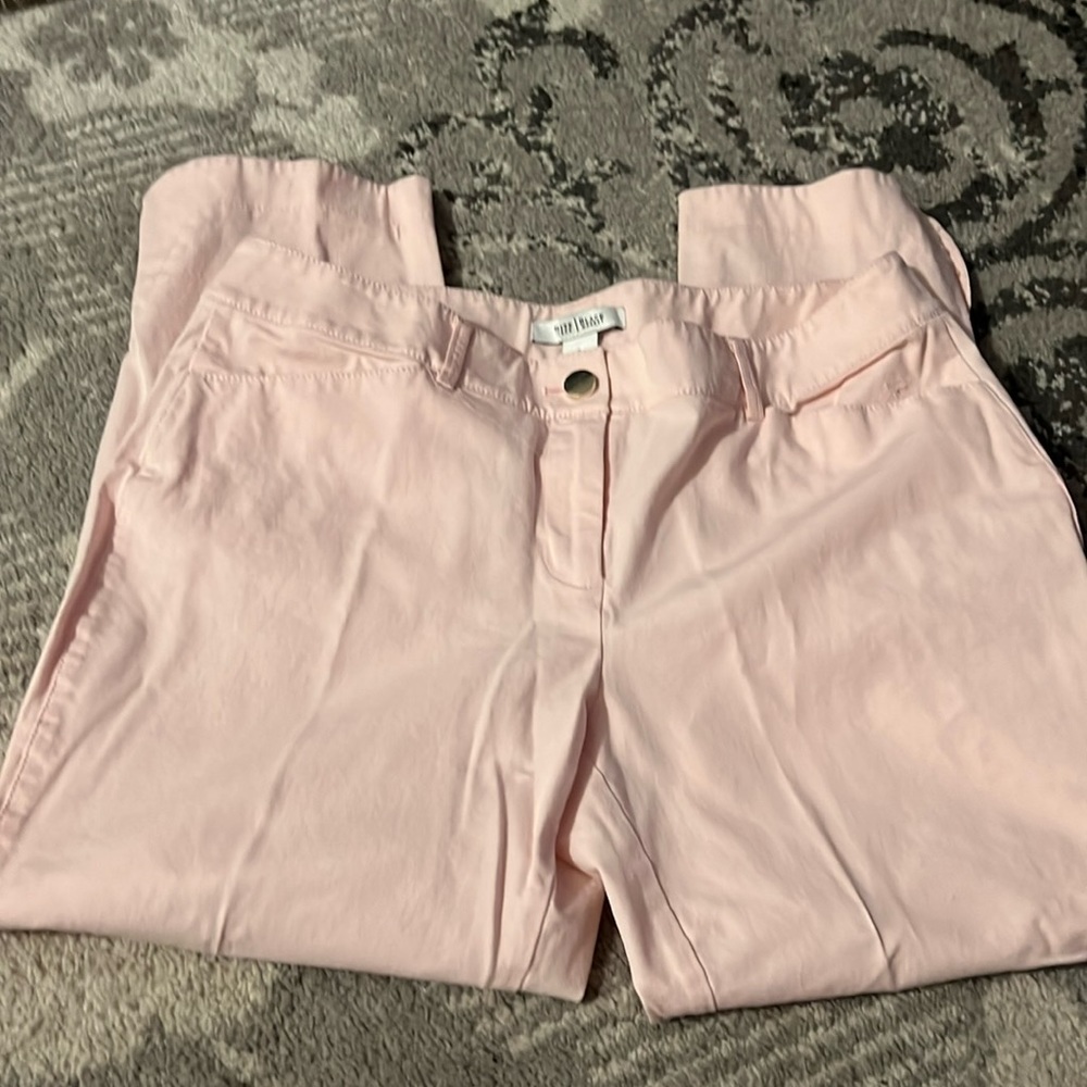 WHBM cropped light weight trousers. Brand new